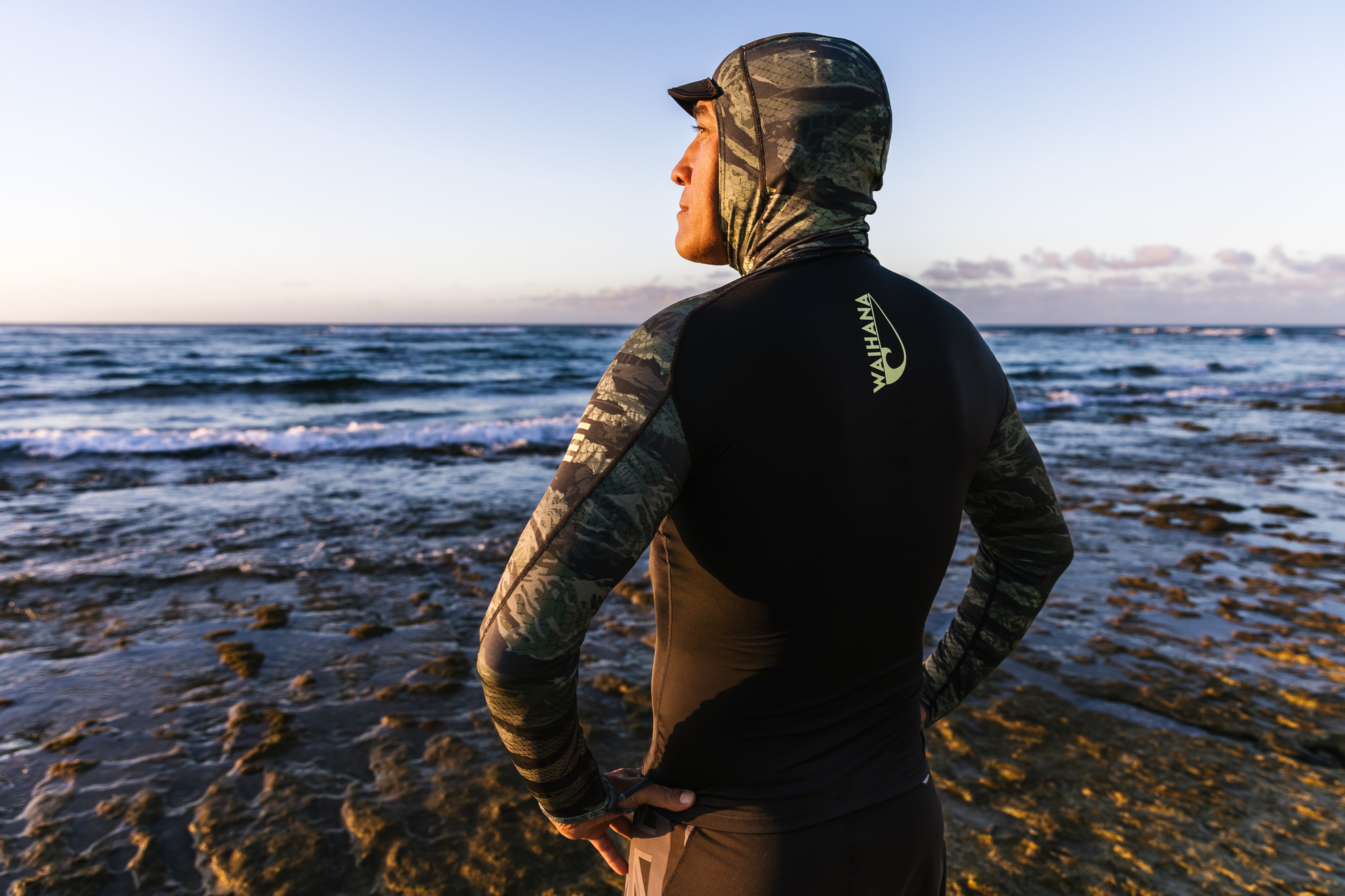 Tropicam Hooded Surf Rashguard – WAIHANA